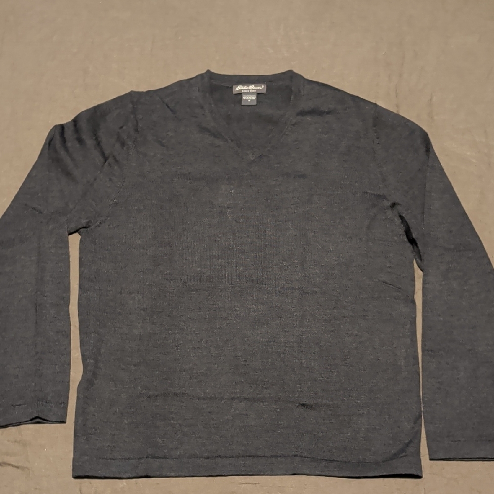 Men's Gray V-Neck Sweater